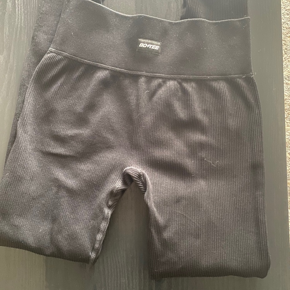 Bo+tee leggings